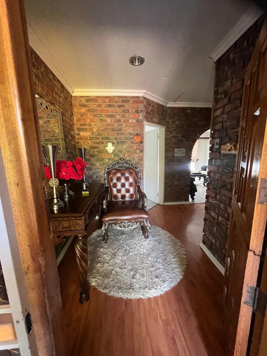 4 Bedroom Property for Sale in Riebeeckstad Free State